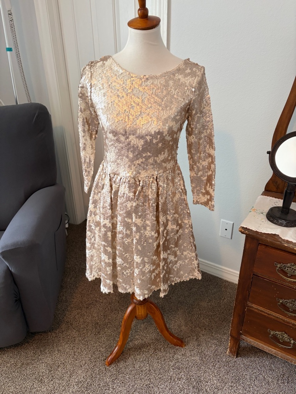 Gianni Bini Sequin Lace Dress - cream and Champagne Gold